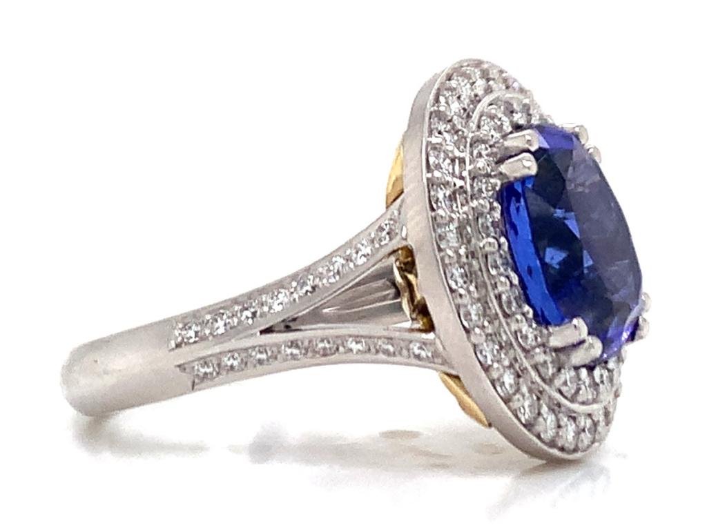 18ct two tone tanzanite diamond oval cluster ring tdw 1